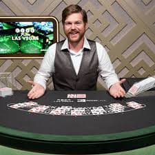 Detail mekanisme permainan slot dengan simbol dan garis pembayaran di Dream Gaming